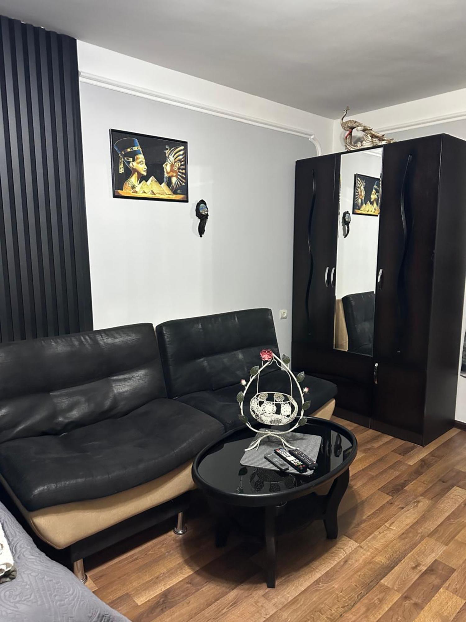 Apartment Lui Tbilisi Bagian luar foto