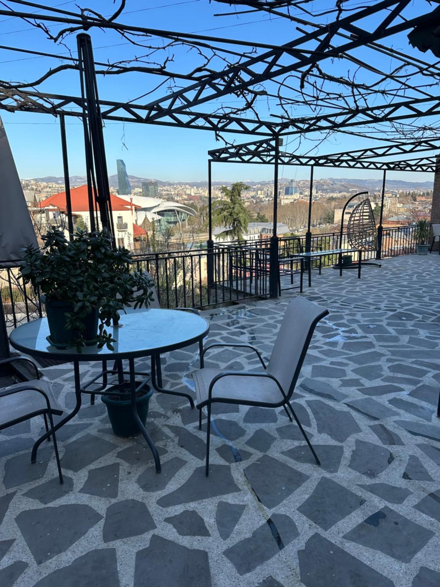 Apartment Lui Tbilisi Bagian luar foto