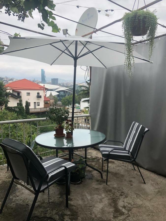 Apartment Lui Tbilisi Bagian luar foto